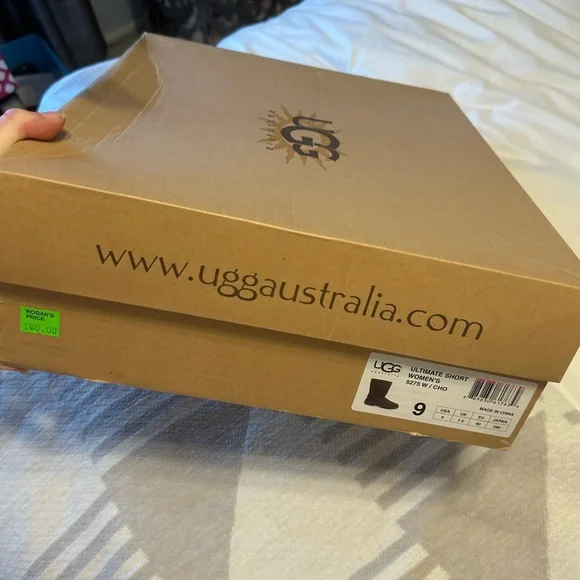 Ugg chocolate brown boots. Like new. - Picture 4 of 6